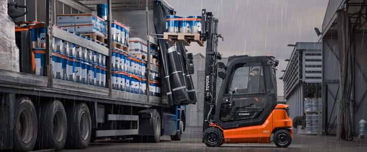 traigo48-outdoor-rain-725x300